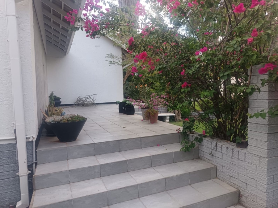 4 Bedroom Property for Sale in Monument Heights Northern Cape